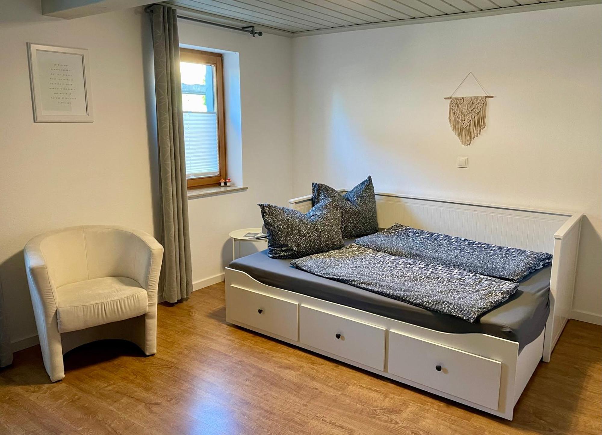 Moderne Ferienwohnung In Historischer Altstadt - Keine Monteurswohnung Hilpoltstein Esterno foto